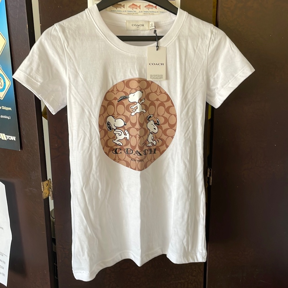 Coach Snoopy Women’s T-shirt.